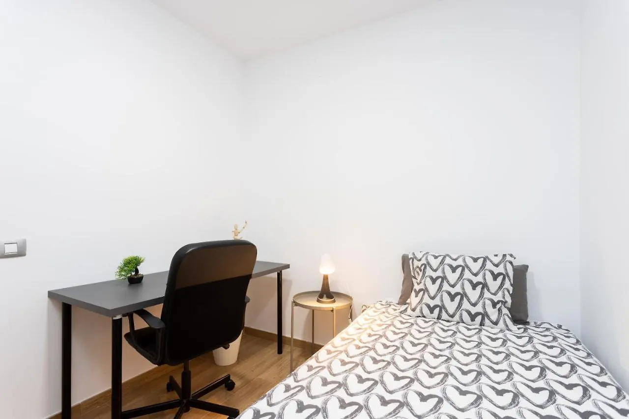 Home2Book Design Black & White Santa Cruz Home Santa Cruz de Tenerife